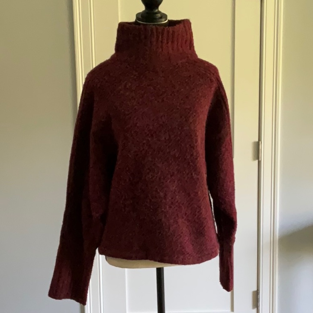 Womens Max Studio Sweater